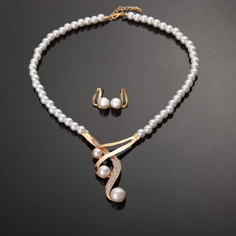 Women Fashion Creative Imitation Pearl Alloy Necklace Earrings Jewelry Set