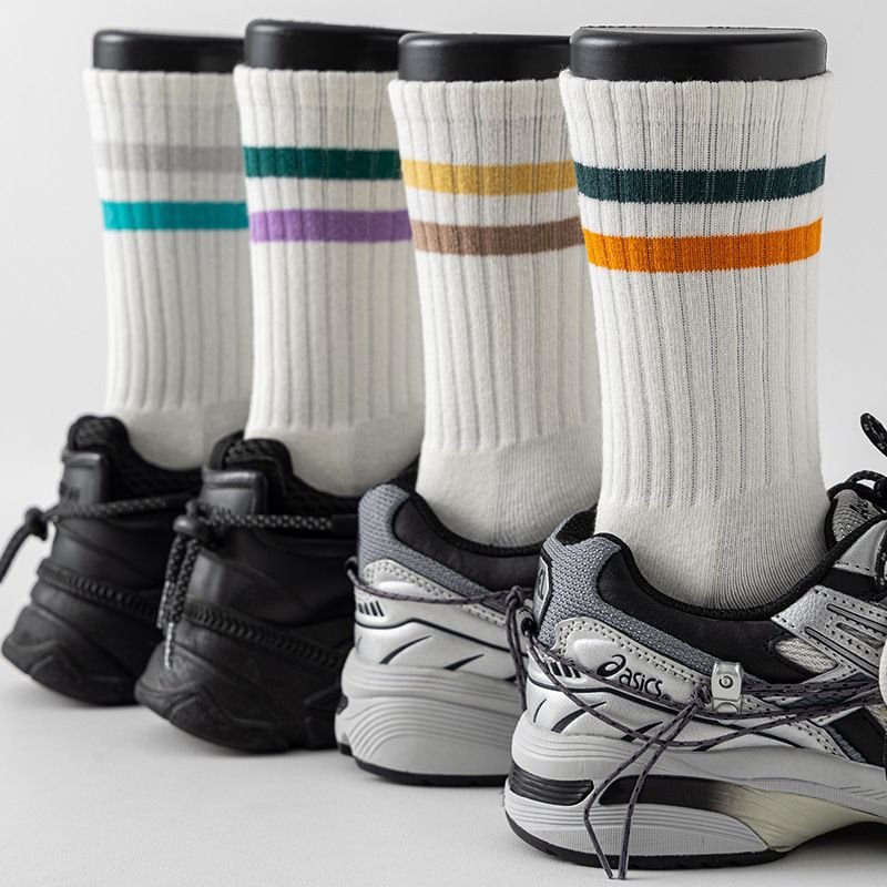 Simple Neutral Stripe Sweat-Absorbent Tube Socks