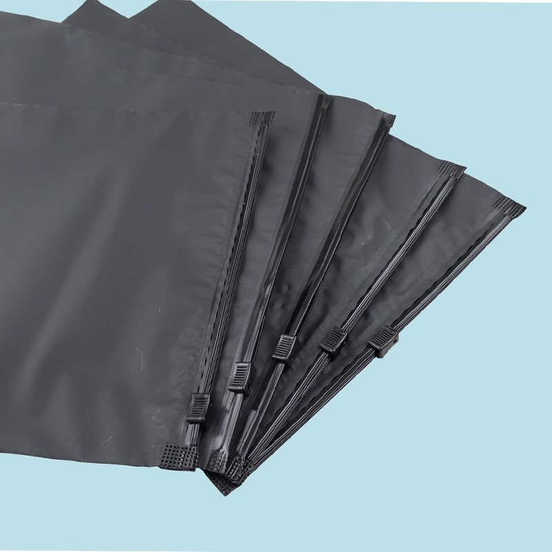 50pcs/pack Black Frosted Zipper Plastic Packaging Bag