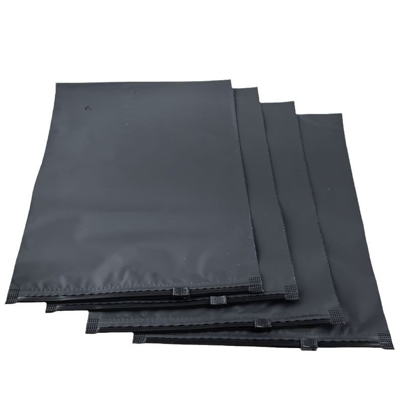 50pcs/pack Black Frosted Zipper Plastic Packaging Bag