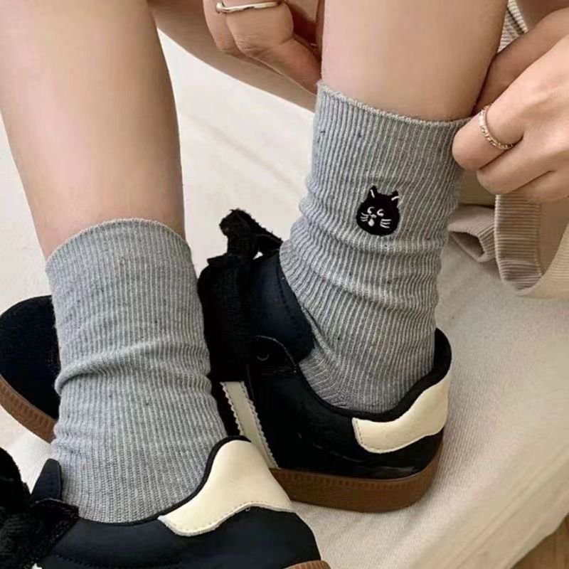 Women Simple Cute Cat Dog Embroidered Socks