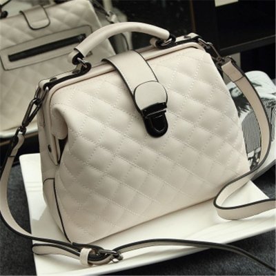 Women Retro Large Capacity Rhombus Stitching Doctor Bag