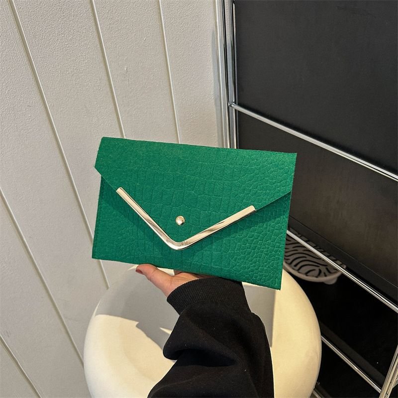 Women Simple Solid Color Felt Envelope With Purses