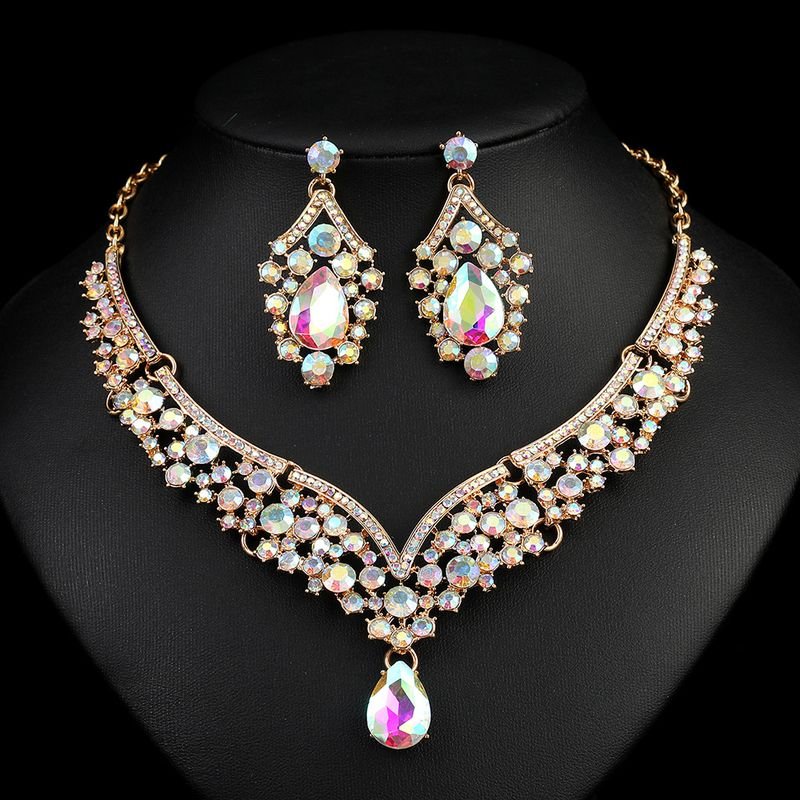 Women Fashion Retro Exaggerated Rhinestone Necklace Earrings Jewelry Set