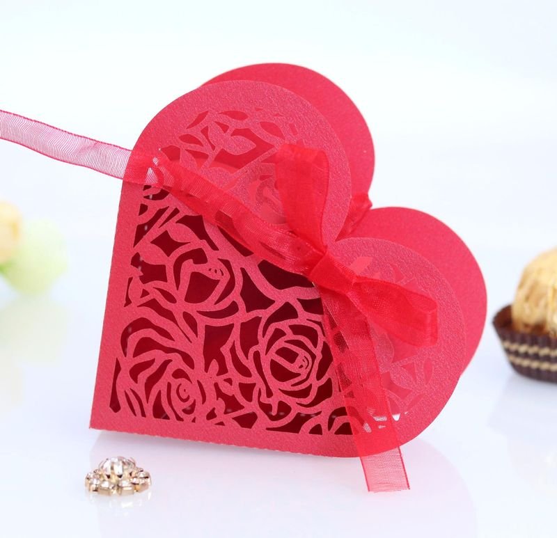 Simple Creative Wedding Party Hollow Rose Candy Packaging Box